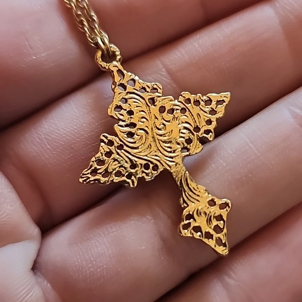 1928 Gold Necklace with Pink Rose Cross Pendant - Picture 6 of 10